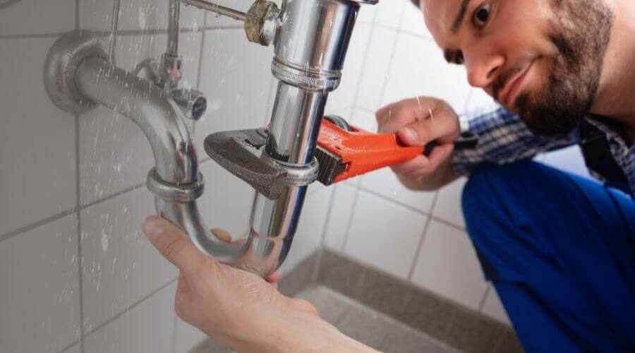 Professional same day plumber services in Centerville, IA